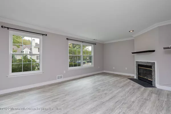 Wall, NJ 07719,35 Racquet Road