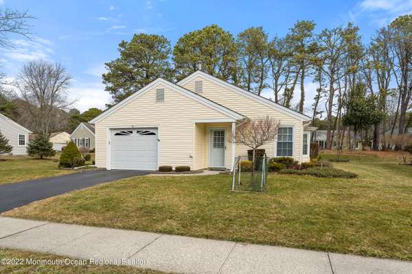 74 Canterbury Drive, Forked River, NJ 08731