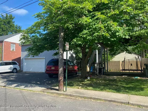 Keyport, NJ 07735,9 Kearney Street