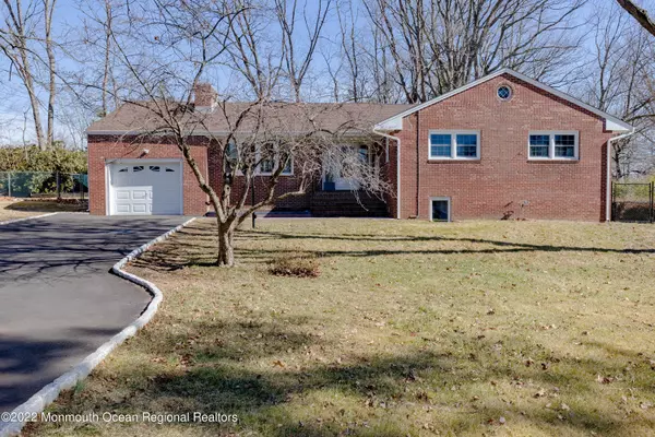 Parlin, NJ 08859,20 University Place