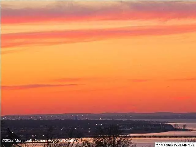 5 Hook Harbor Road, Atlantic Highlands, NJ 07716