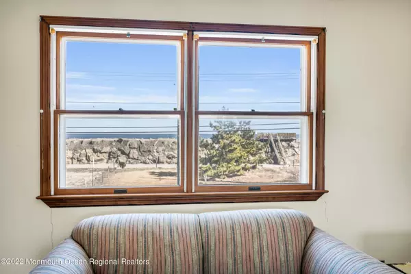 Sea Bright, NJ 07760,590 Ocean Avenue