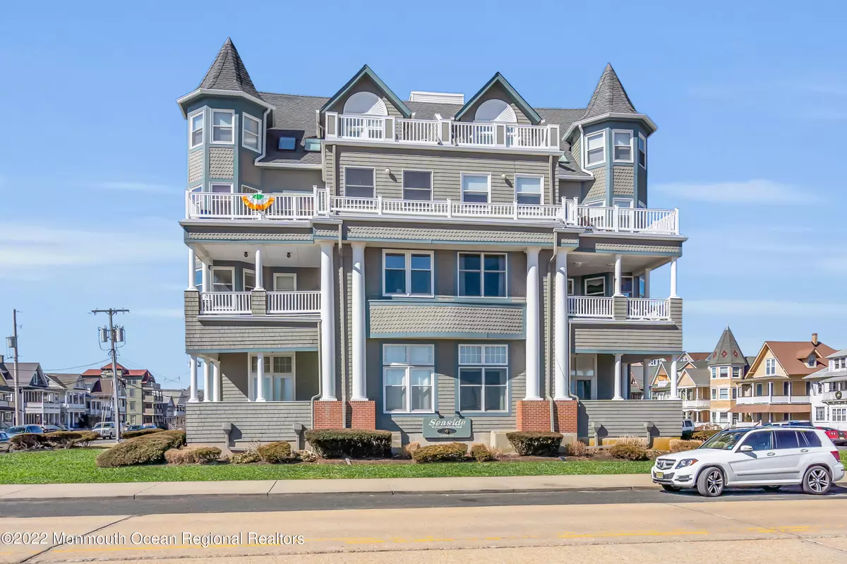 Ocean Grove, NJ 07756,4 Ocean Avenue #15