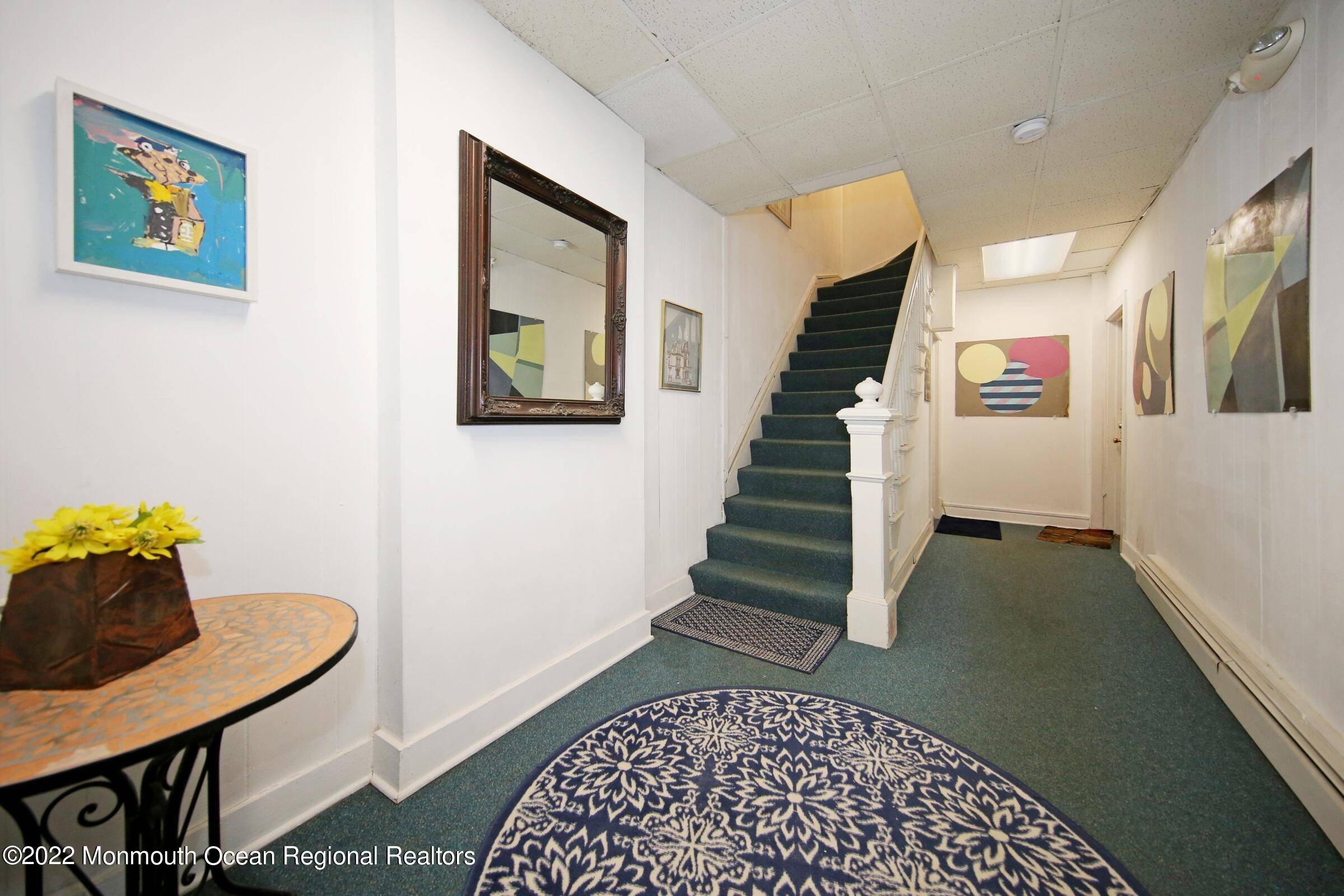 Leonardo, NJ 07737,47 Burlington Avenue
