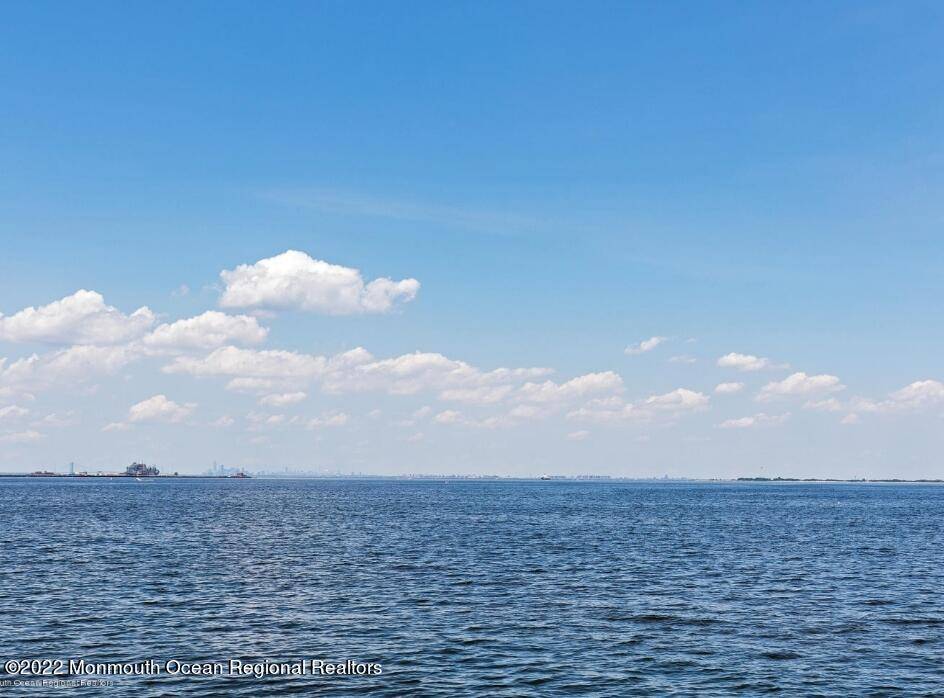 Leonardo, NJ 07737,47 Burlington Avenue