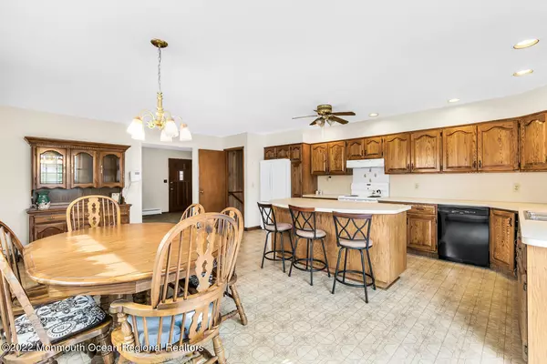 Holmdel, NJ 07733,15 Centerville Road