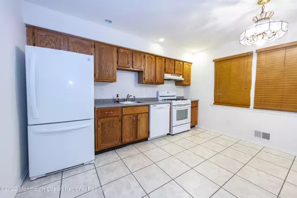 Englishtown, NJ 07726,71 Carriage Lane