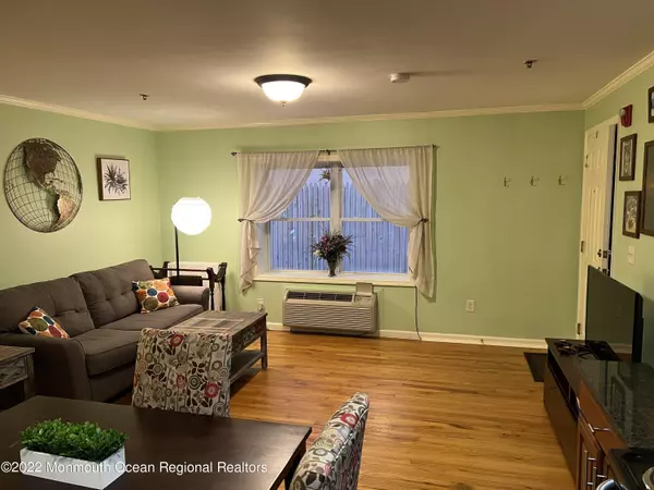 Union City, NJ 07087,512 2nd Street #1A