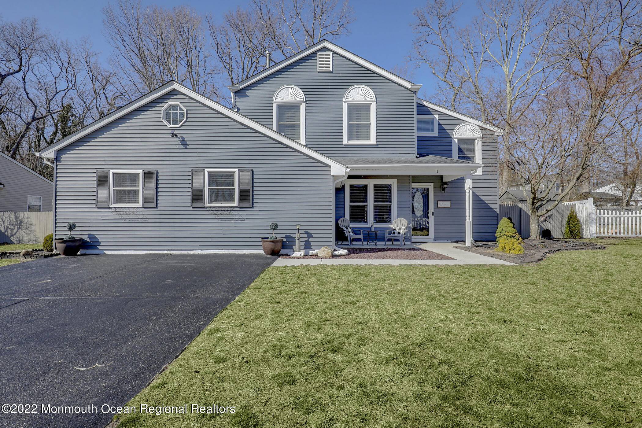 Howell, NJ 07731,17 Bunker Hill Drive