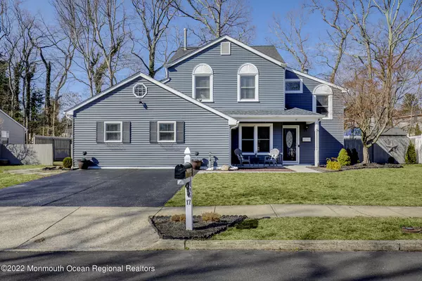 Howell, NJ 07731,17 Bunker Hill Drive