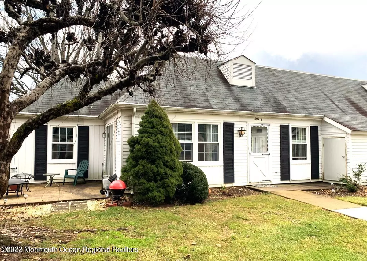 Monroe, NJ 08831,207 Madison Lane #207B