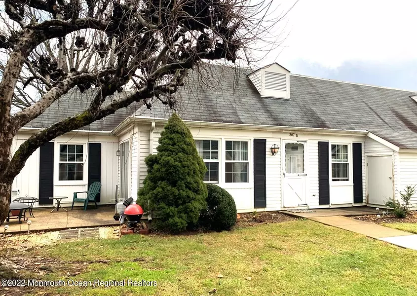 207 Madison Lane #207B, Monroe, NJ 08831