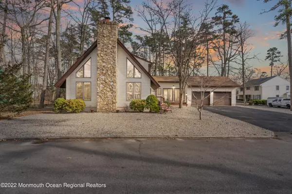 233 Algonquin Trail, Forked River, NJ 08731