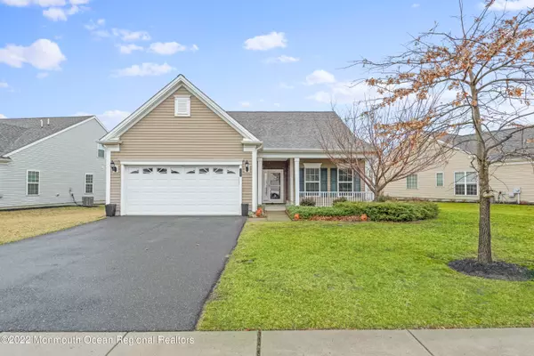 18 Ascot Lane, Manchester, NJ 08759