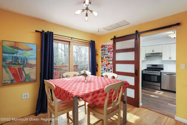 Keyport, NJ 07735,60 Chandler Avenue