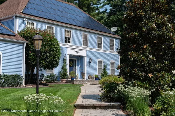 Holmdel, NJ 07733,43 Seven Oaks Circle