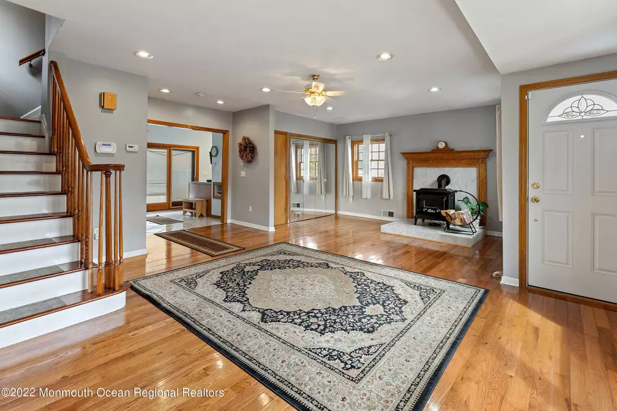150 3rd Street, Dunellen, NJ 08812