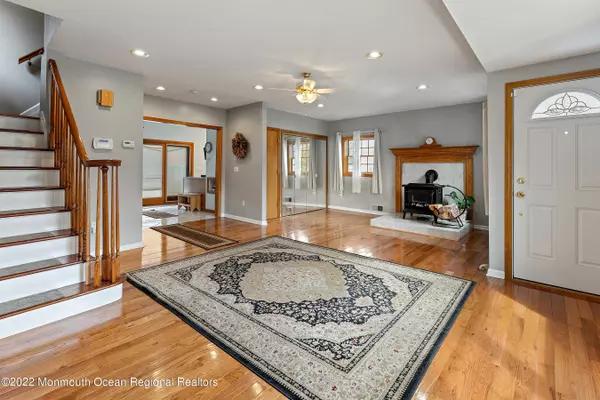 150 3rd Street, Dunellen, NJ 08812