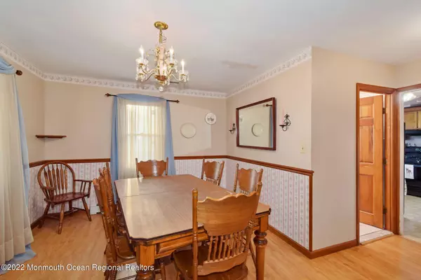 Spotswood, NJ 08884,12 Fernhead Avenue
