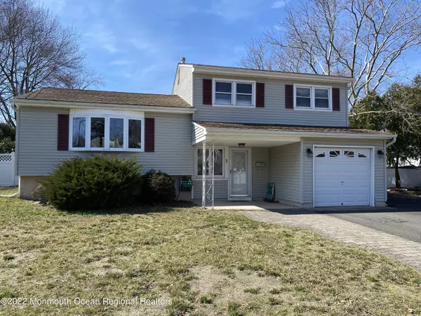 3 Craig Street, Hazlet, NJ 07730