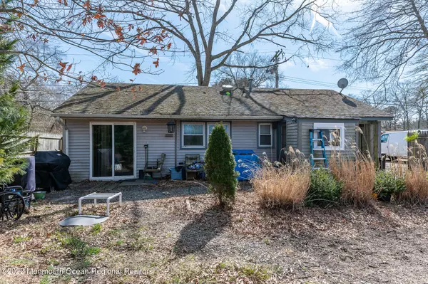 Lanoka Harbor, NJ 08734,612 Clairmore Avenue