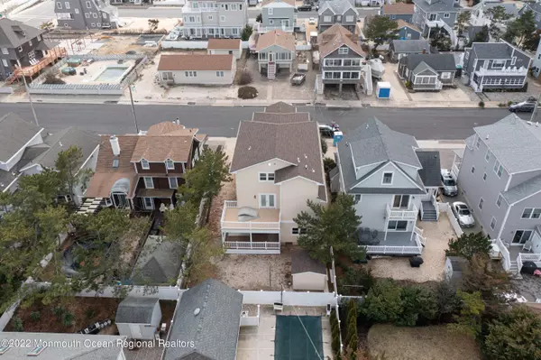 Seaside Park, NJ 08752,20 10th Avenue