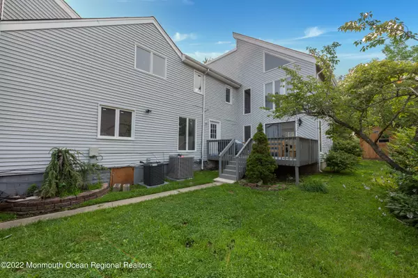 Keyport, NJ 07735,76 Woodland Drive