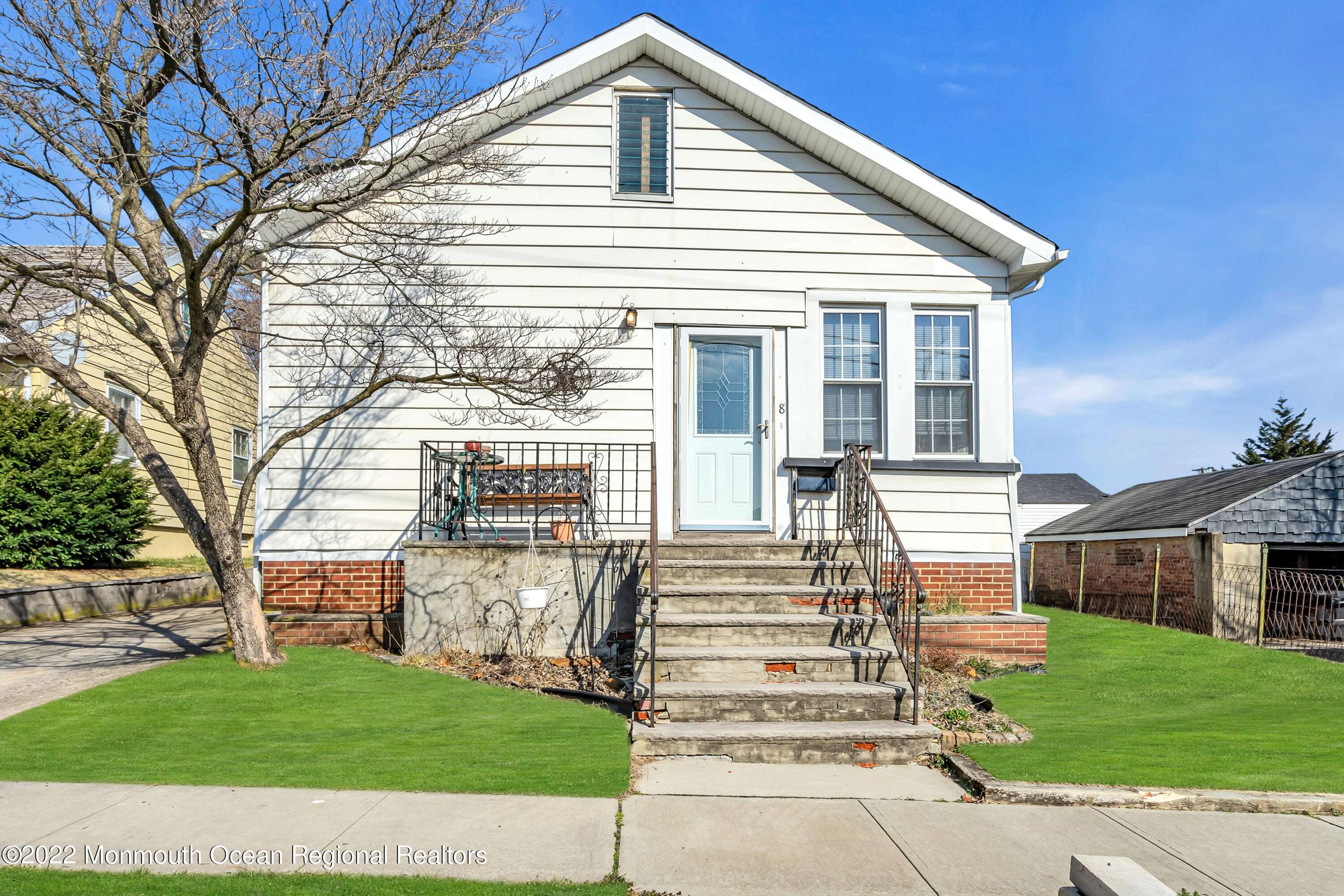 8 Henry Street, Sayreville, NJ 08872