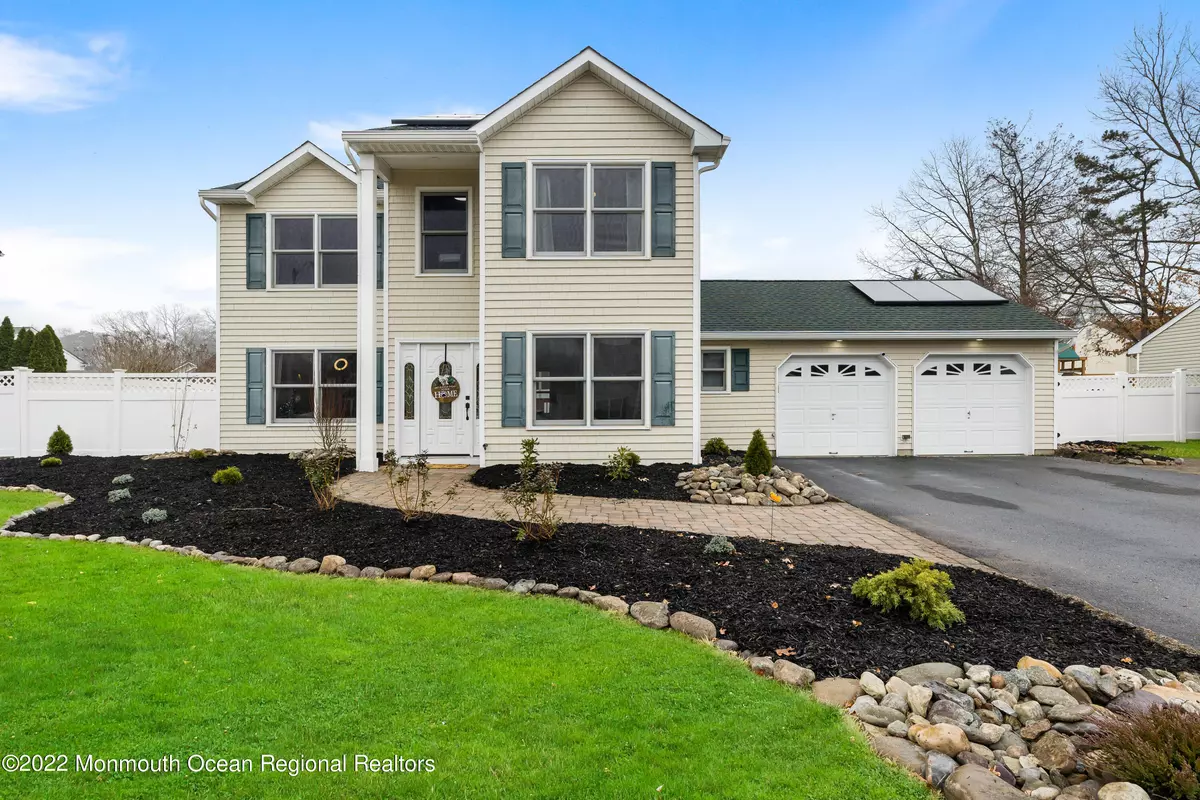 Howell, NJ 07731,12 Shadow Ridge Court