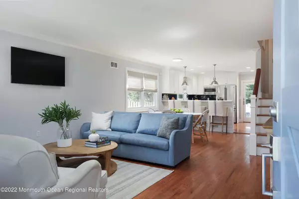 Rumson, NJ 07760,66 Washington Street