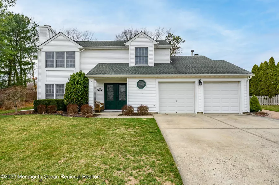 6 Bayberry Court, Barnegat, NJ 08005