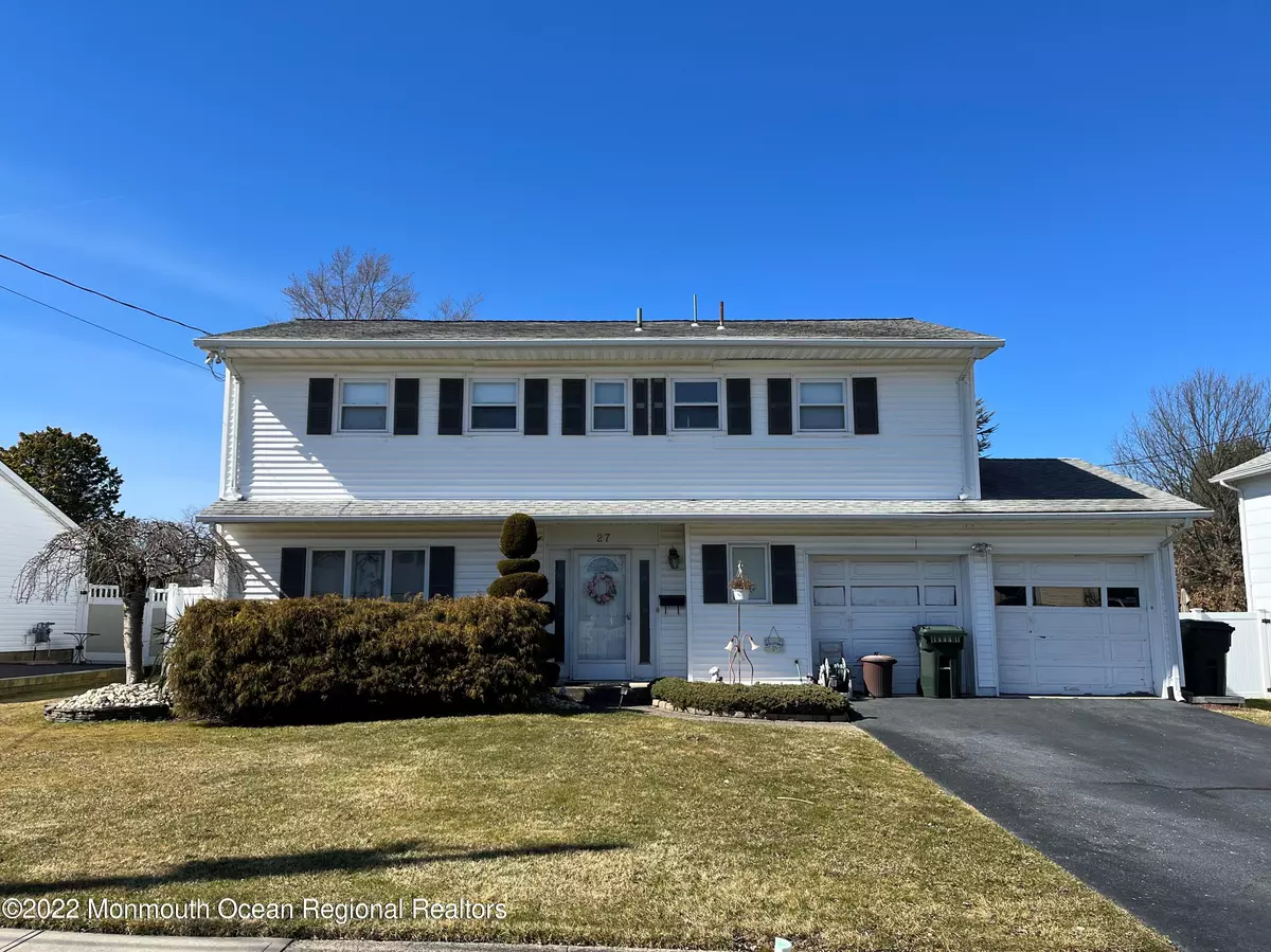 Hazlet, NJ 07730,27 Briscoe Terrace