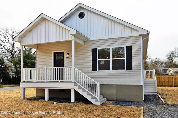 64 Barnegat Beach Drive, Waretown, NJ 08758
