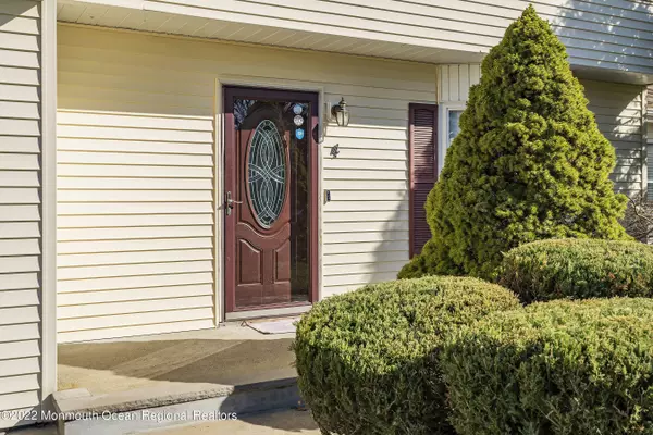 Bayville, NJ 08721,4 Hemlock Lane