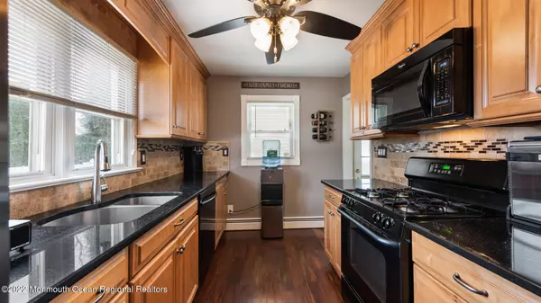 Keyport, NJ 07735,401 Atlantic Street