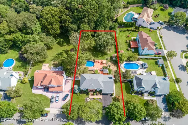 South Amboy, NJ 08879,17 Saint Peter Drive