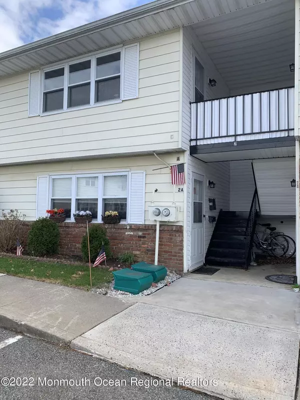 Matawan, NJ 07747,2 Connecticut Court #882