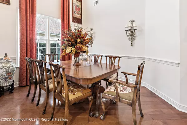 Holmdel, NJ 07733,38 Chesapeake Drive