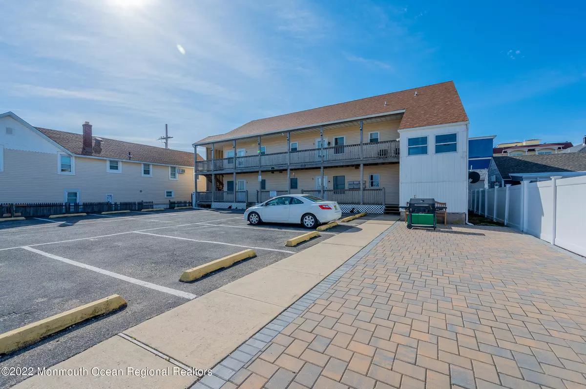 Seaside Heights, NJ 08751,113 Lincoln Avenue ##3