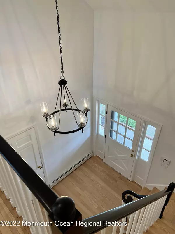 Rumson, NJ 07760,53 Navesink Avenue