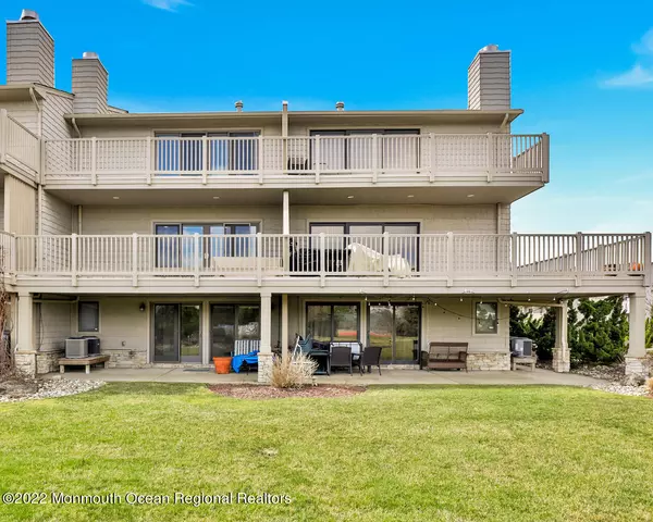 Sea Bright, NJ 07760,1540 N Ocean Avenue #5