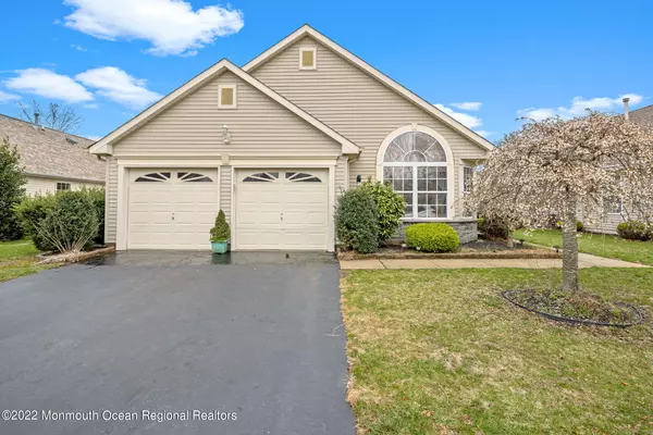 2988 Fieldcrest Lane, Toms River, NJ 08755