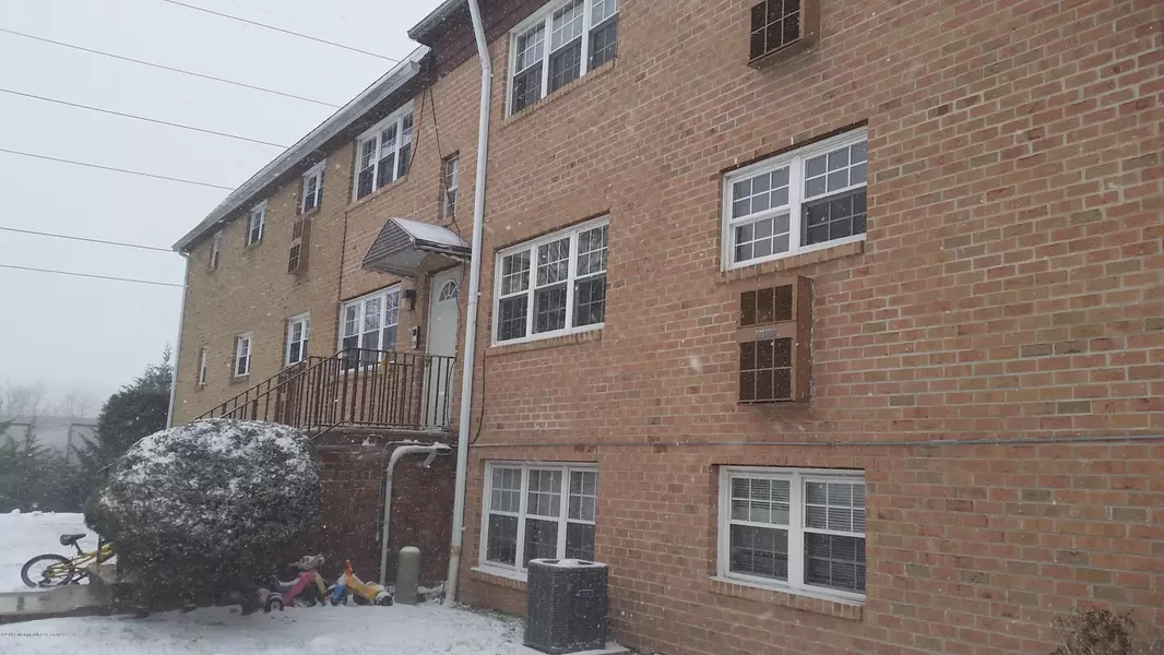 444 College Drive #444, Edison, NJ 08817