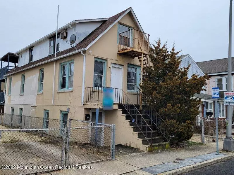 Seaside Heights, NJ 08751,115 Blaine Avenue