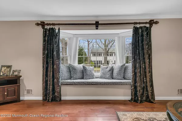 Fair Haven, NJ 07704,26 Schwenker Place