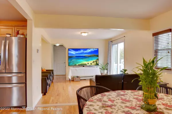 Keyport, NJ 07735,966 Woodmere Drive