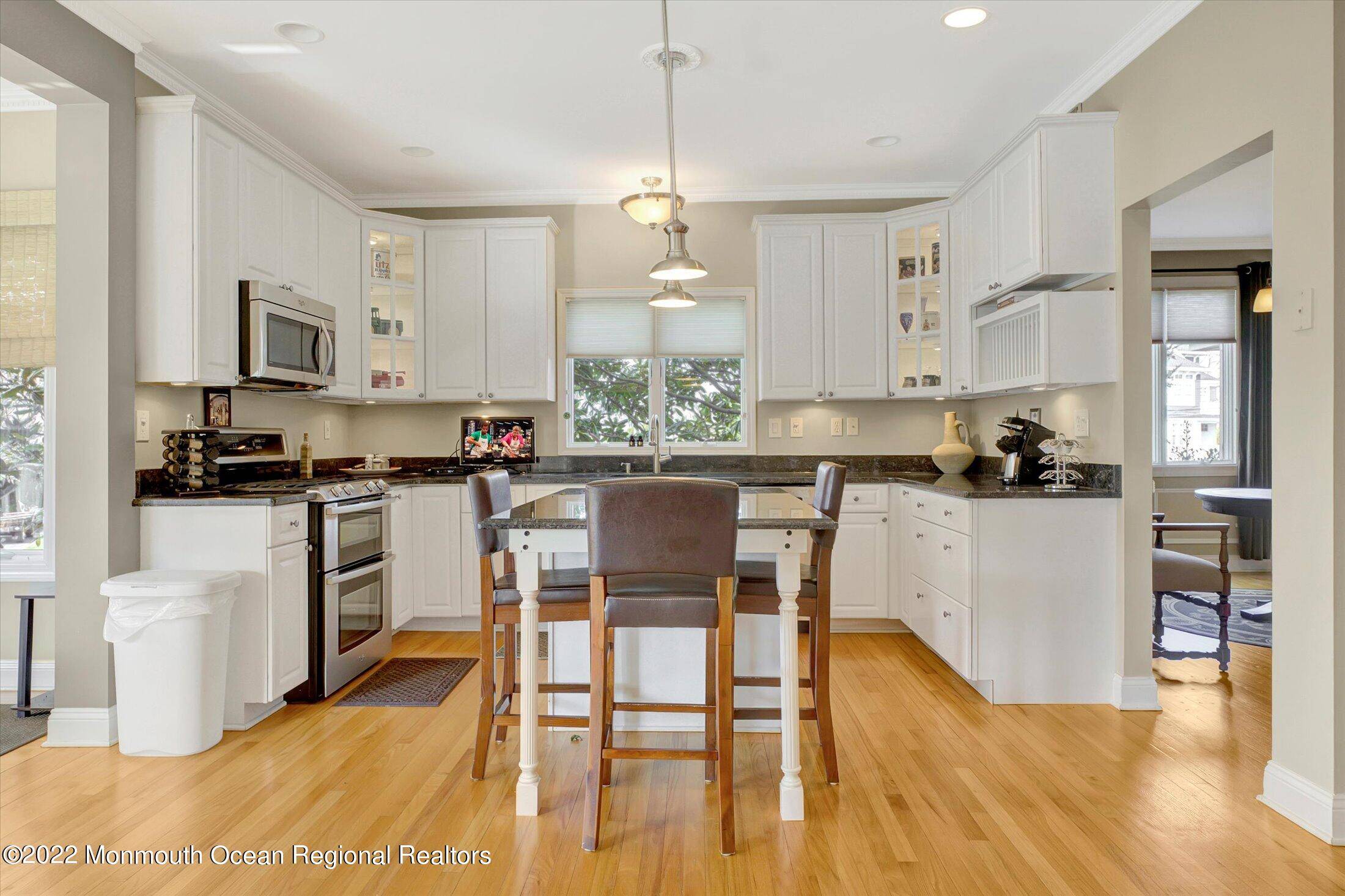 Monmouth Beach, NJ 07750,3 River Avenue