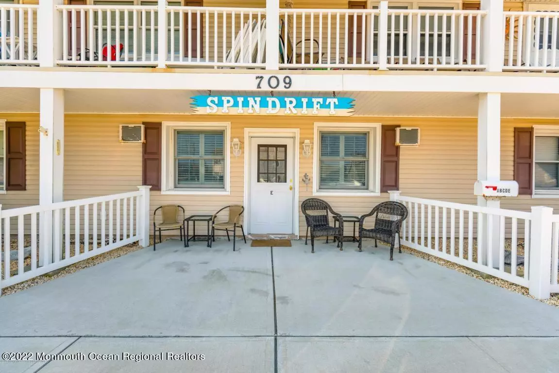 Seaside Park, NJ 08752,709 SW Central Avenue #E5