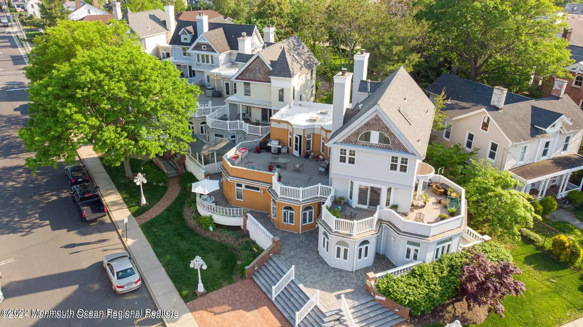 Keyport, NJ 07735,100 1st Street #10