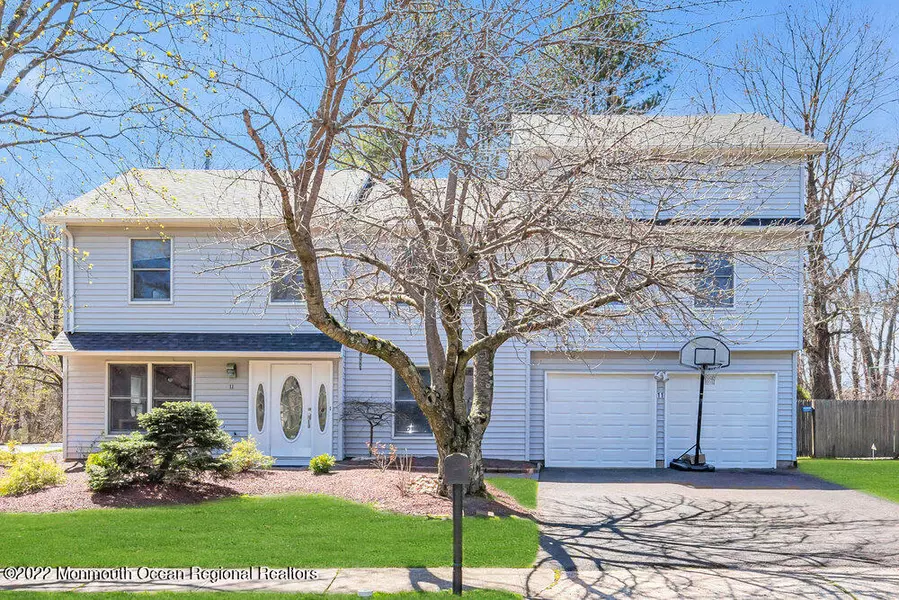 11 Windham Way, Marlboro, NJ 07746